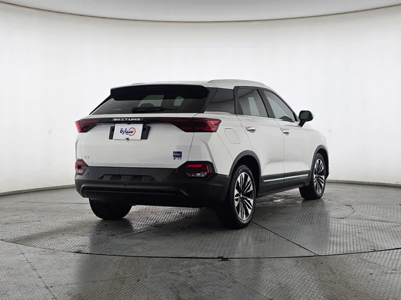 FAW Bestune T77  2023 