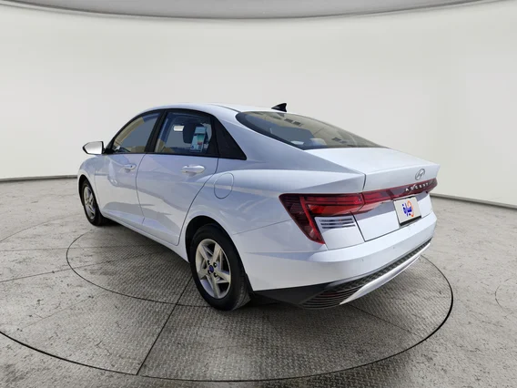 Hyundai Accent Smart 2024 