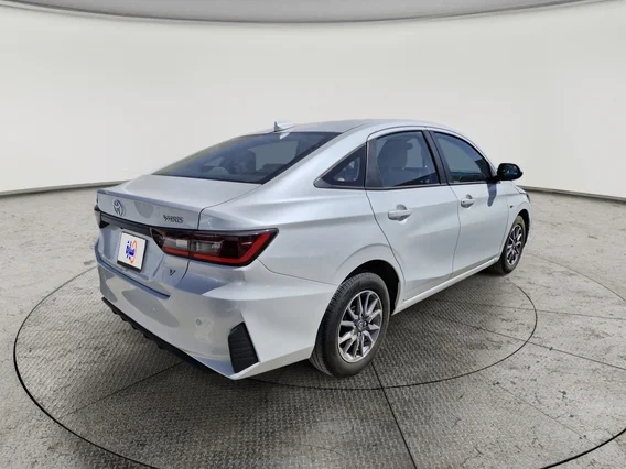 تويوتا يارس Y 2024 