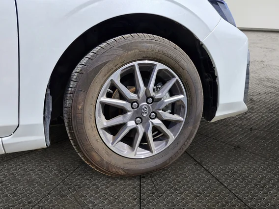 تويوتا يارس Y 2024 