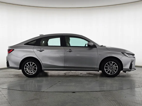 تويوتا يارس Y 2023 