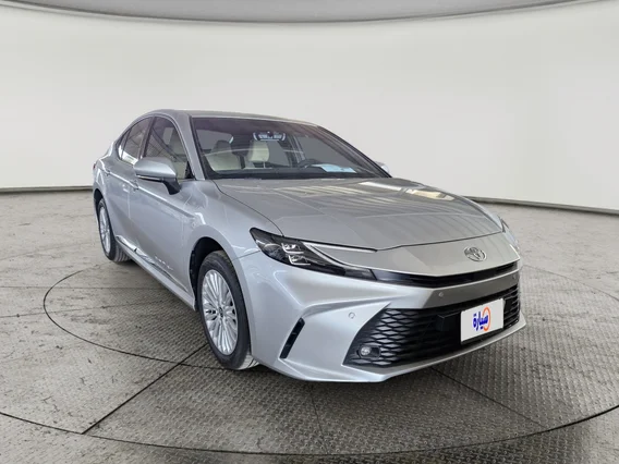 تويوتا كامري LE 2025 