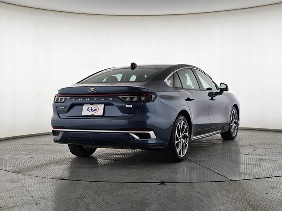 Ford Taurus Titanium 2023 