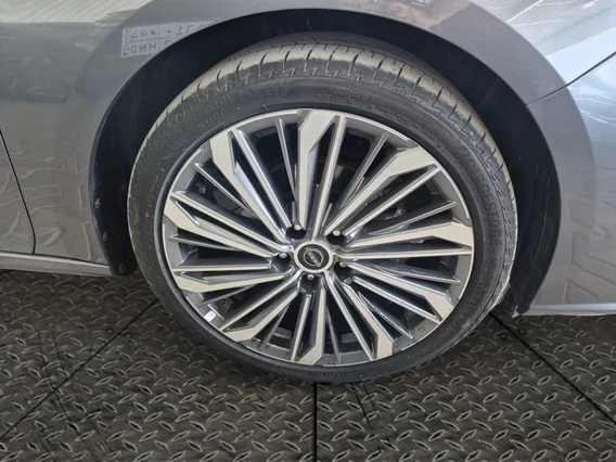 نيسان التيما SV 2025 