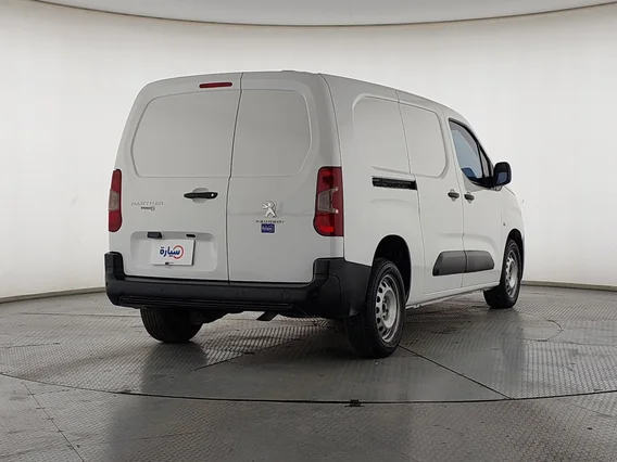 بيجو بارتنر Short van 2022 