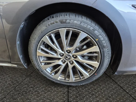 لكزس ES 250 2021 