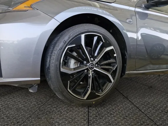 Nissan Altima SR 2023 