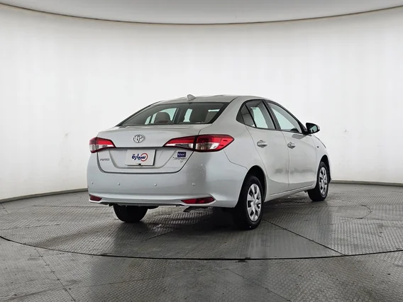 Toyota Yaris  Y 2022 