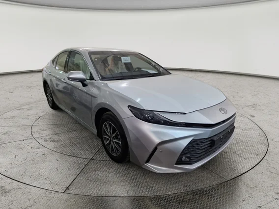 Toyota Camry  E 2026 