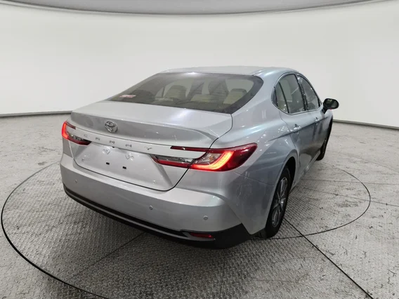 Toyota Camry  E 2026 