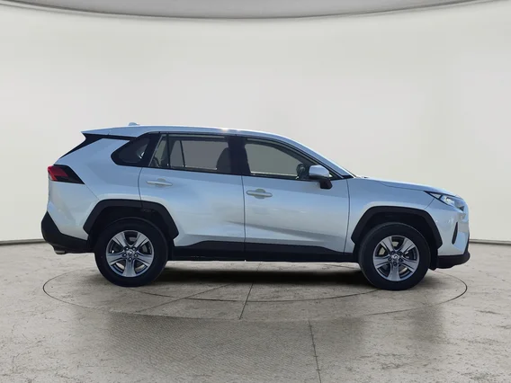 تويوتا راف فور LE 2023 