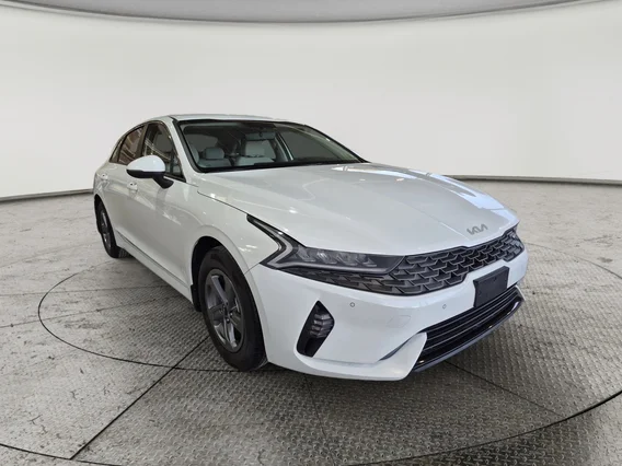 Kia K5 LX 2022 