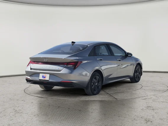 Hyundai Elantra Smart 2023 