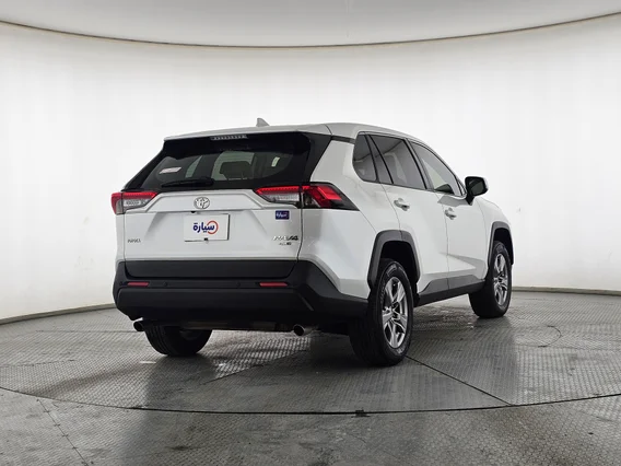 تويوتا راف فور LE 2023 
