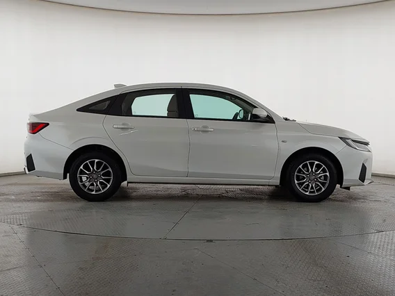 تويوتا يارس Y 2024 