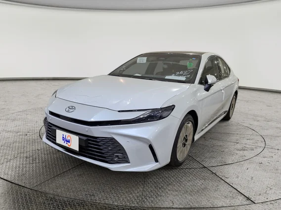 Toyota Camry  LUMIERE HEV 2026 
