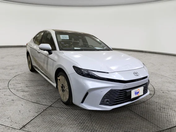 Toyota Camry  LUMIERE HEV 2026 
