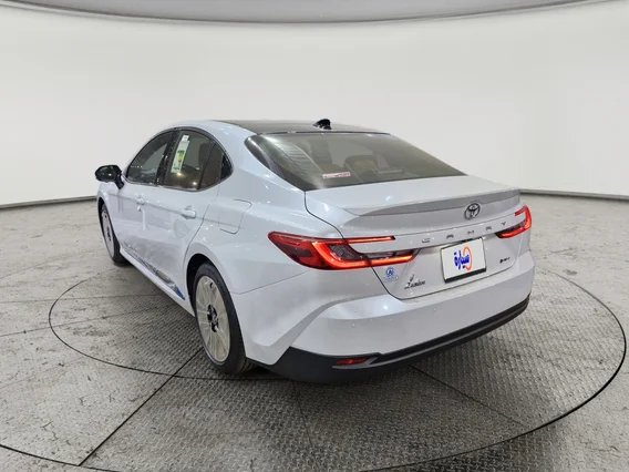 Toyota Camry  LUMIERE HEV 2026 