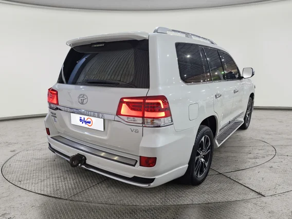 تويوتا لاندكروزر Grand Touring 2021 دبل