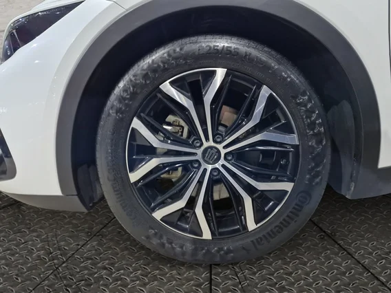 Toyota Crown Premium 2023 