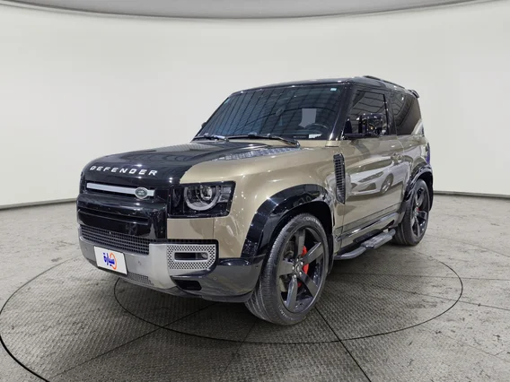 Land Rover Defender P400 2021 