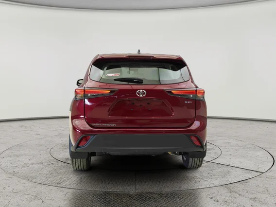 تويوتا هايلاندر LE 2025 