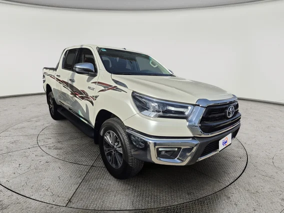 Toyota Hilux SGLX 4X4 2.7L AT 2022 دبل