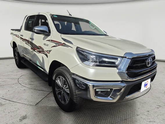 Toyota Hilux SGLX 4X4 2.7L AT 2022 دبل