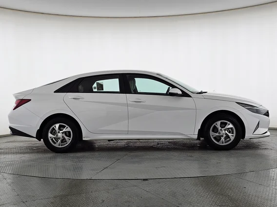 Hyundai Elantra Fleet 2023 