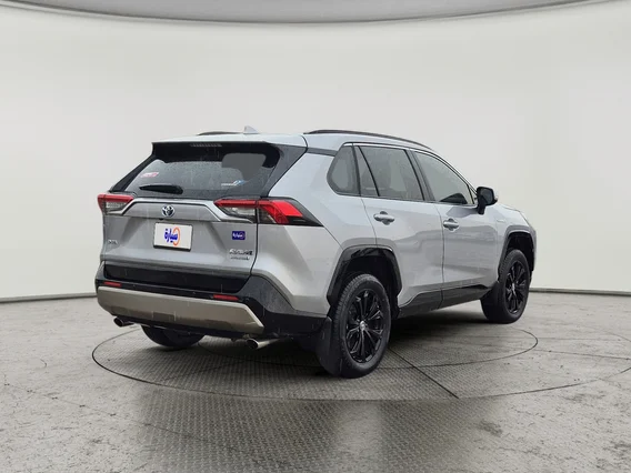 Toyota RAV4 XLE HEV 2024 