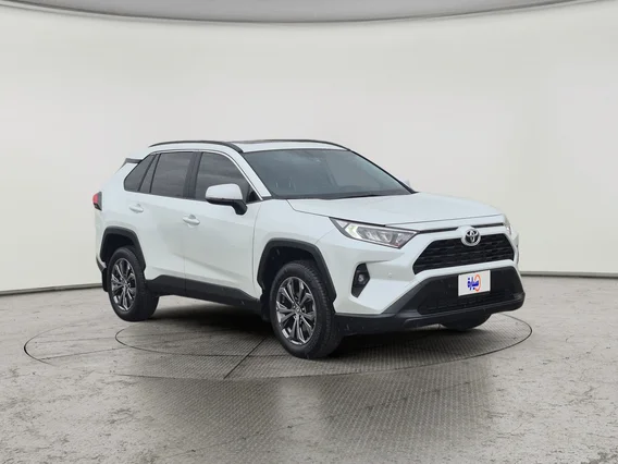 Toyota RAV4 XLE 2025 