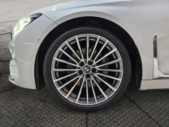 BMW 7 Series 730Li 2020 