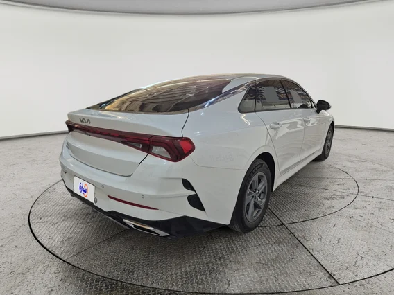 Kia K5 LX 2023 