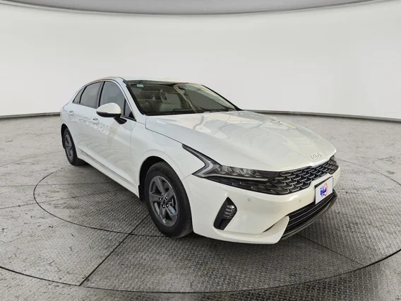 Kia K5 LX 2023 