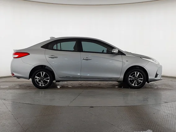 Toyota Yaris  Y Plus 2022 
