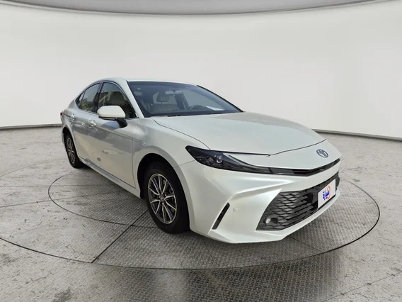 Toyota Camry  E 2026 