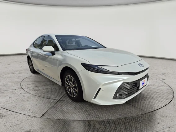 Toyota Camry  E 2026 