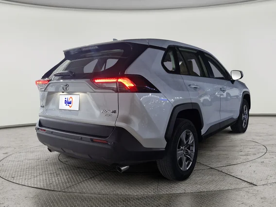 Toyota RAV4 LE 2023 