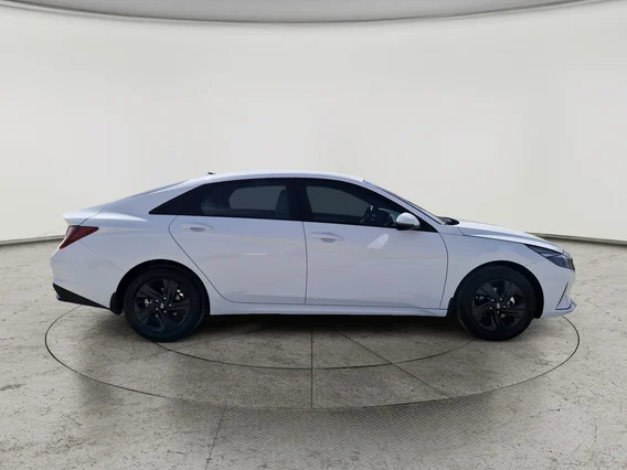 Hyundai Elantra Smart 2023 