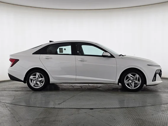 Hyundai Accent Smart 2024 