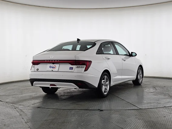 Hyundai Accent Smart 2024 