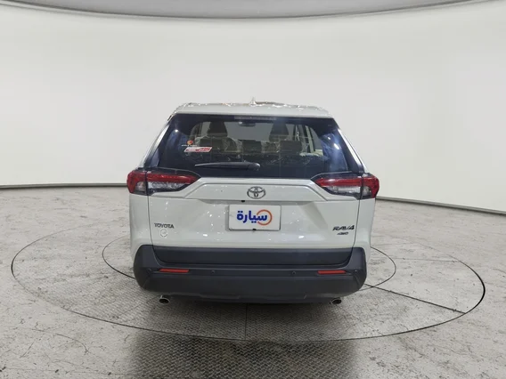 تويوتا راف فور LE 2022 