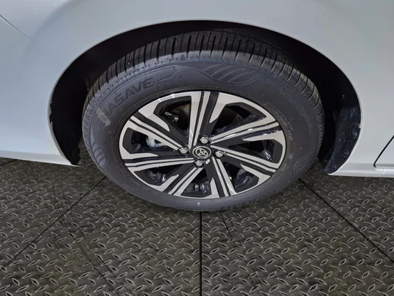 Toyota Yaris  YX 2026 