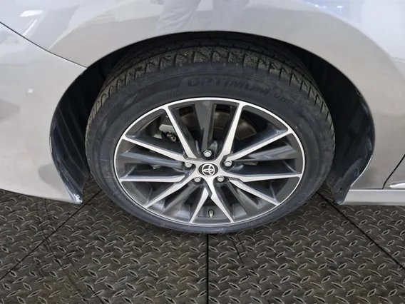 تويوتا كامري GLE HEV  2024 