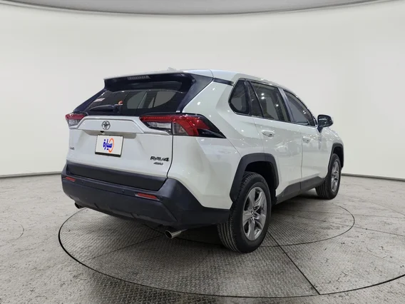 تويوتا راف فور LE 2022 