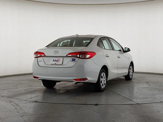 تويوتا يارس Y 2022 