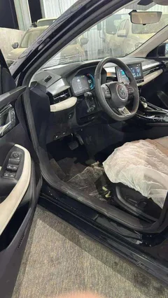 MG 5 Deluxe MCE 2025 