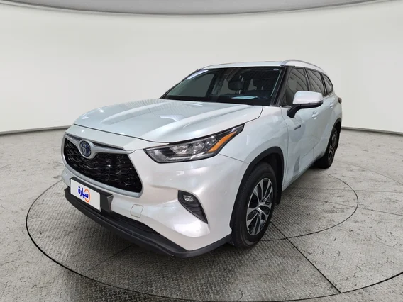 Toyota Highlander GLE 2022 دبل