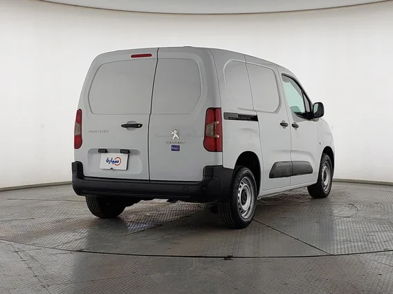 بيجو بارتنر Short van 2023 