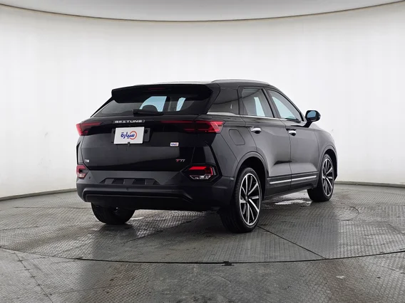 FAW Bestune T77  2023 